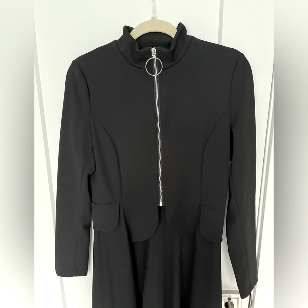 NEW Italian asymmetrical blazer, size Medium